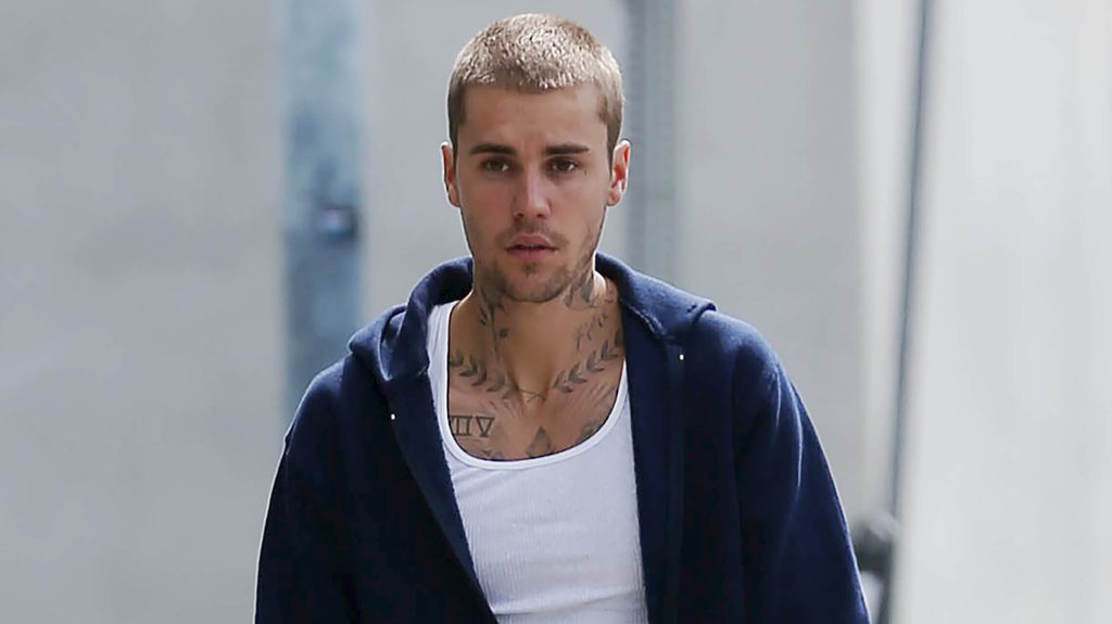 Justin Bieber’s Surprise “Swag II” Album Tonight!